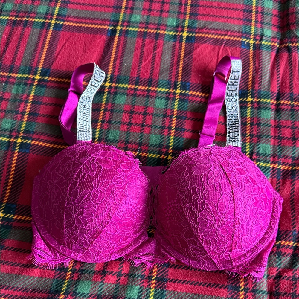 Victoria's Secret Fuchsia Lace Push-Up Bra